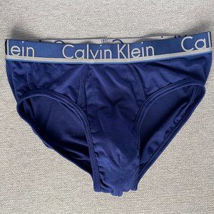 Calvin Klein Men's Navy Hip Briefs - Medium